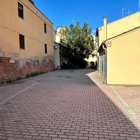 Chiesetta Abside Ex Seminario -Apartment Rovigo Exterior photo