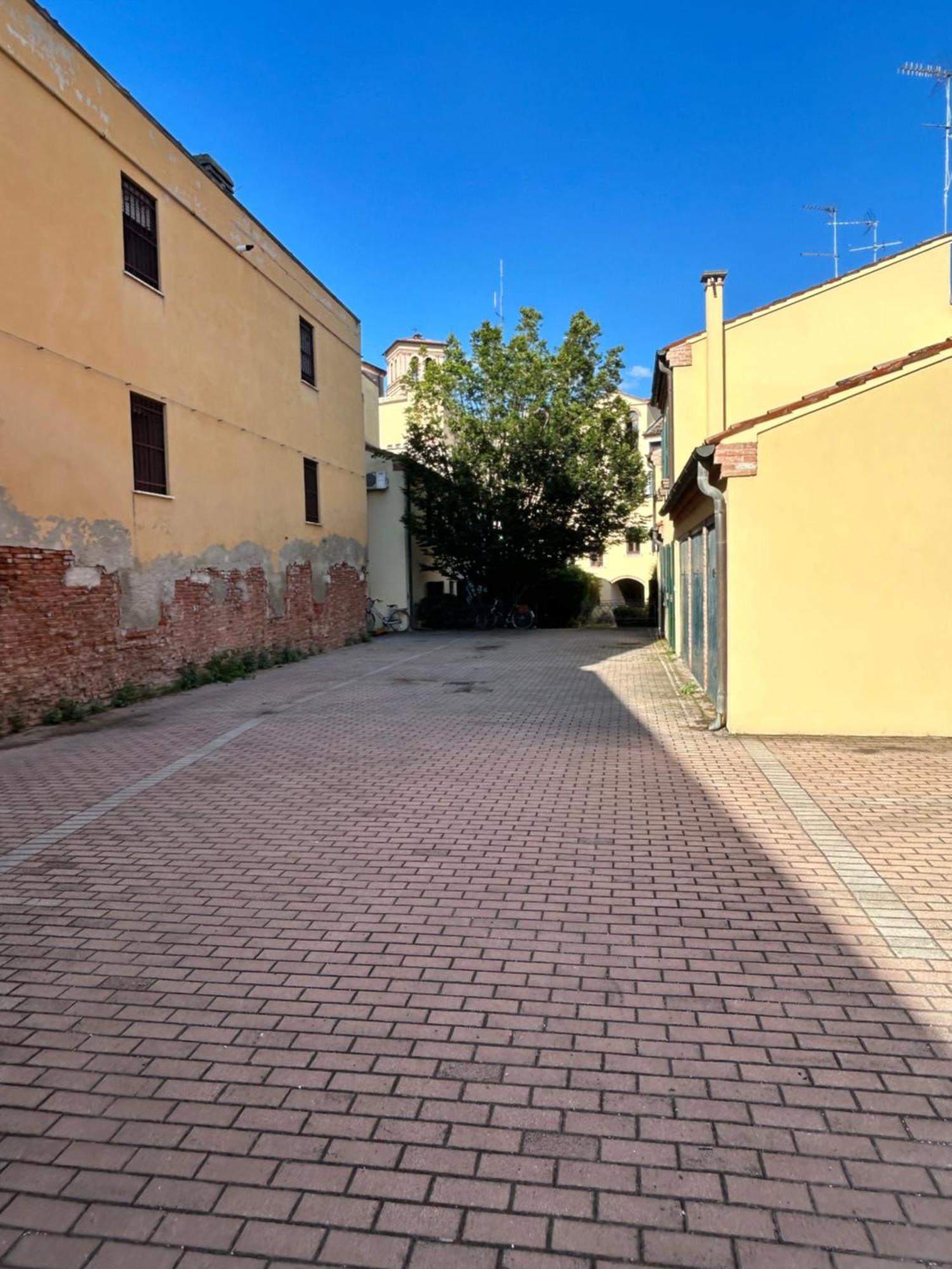 Chiesetta Abside Ex Seminario -Apartment Rovigo Exterior photo